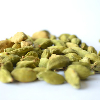 Spices-cardamom1 (1)      